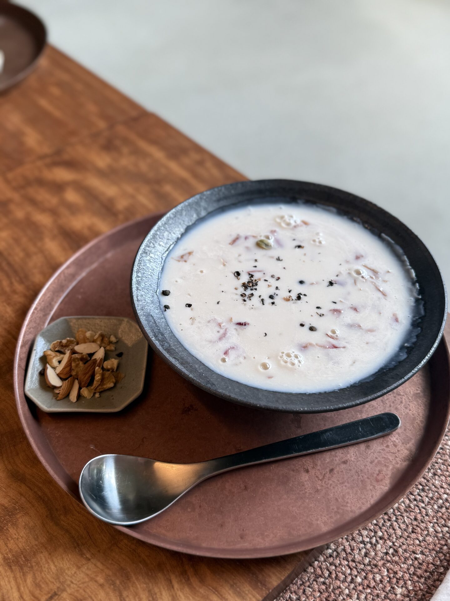 夏の朝にぴったり|アーユルヴェーダ式 牛乳粥レシピと体質別朝ごはん