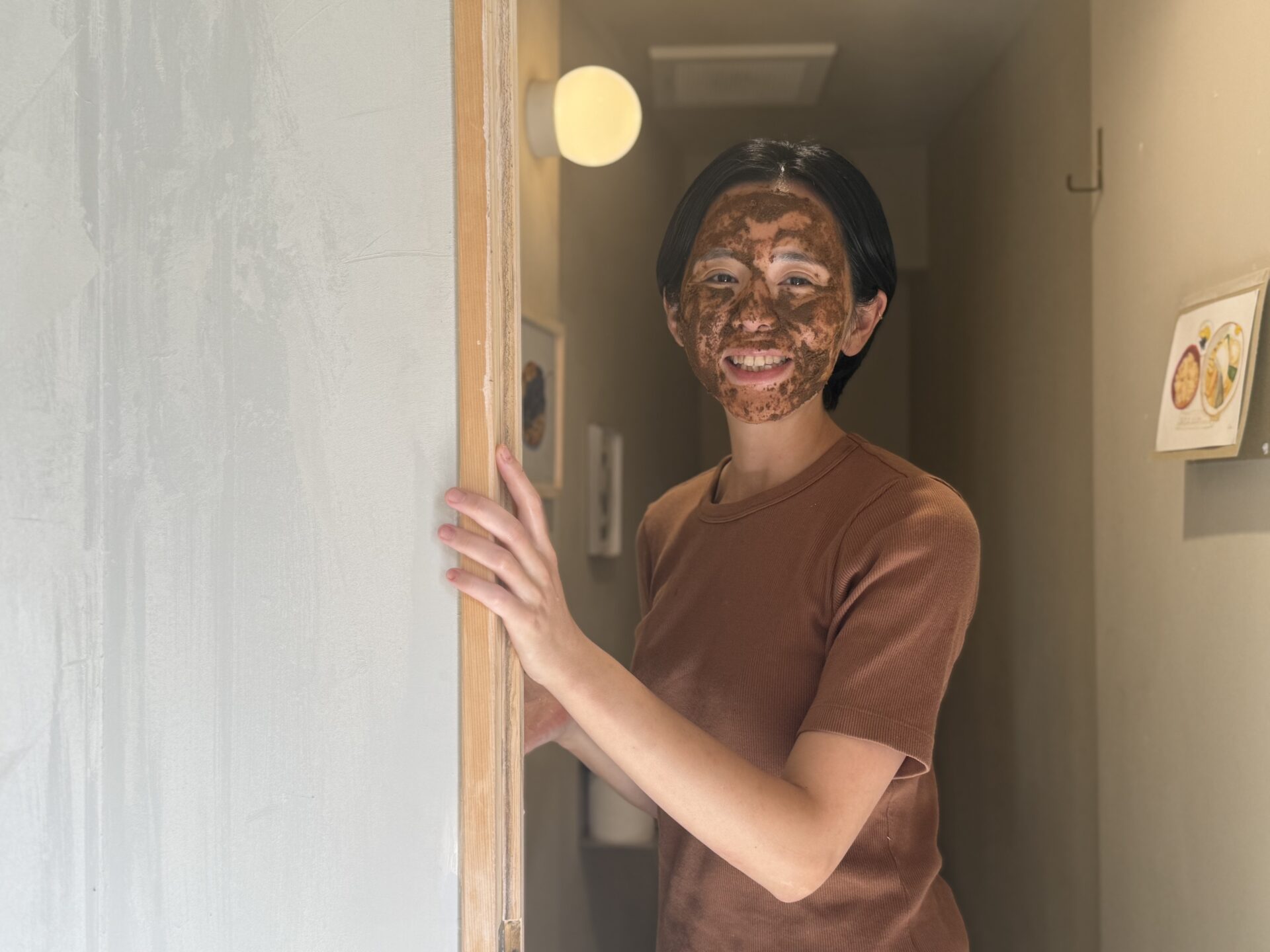 トリファラパウダーで作るさっぱりフェイスパック|肌のざらつき・くすみ対策